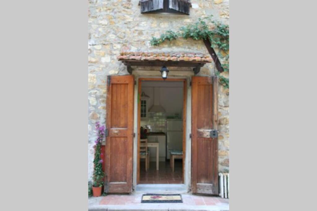 Casa La Torre Un Castello Alle Porte Di Firenze Exterior foto